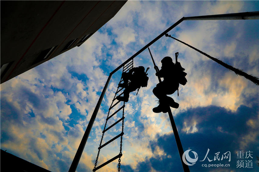 �ؑc�侯�����Ċ^�������r ���𾚱����ഺ��9��