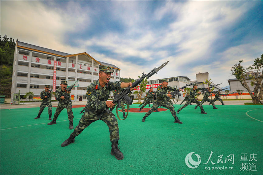 �ؑc�侯�����Ċ^�������r ���𾚱����ഺ��5��