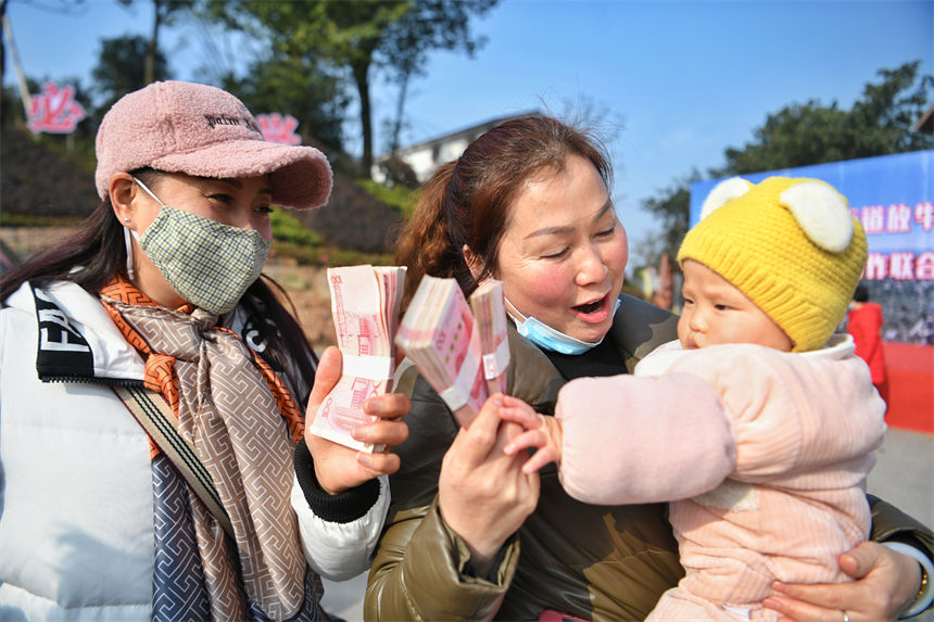 ����Ę�������Ҹ���Ц��������z