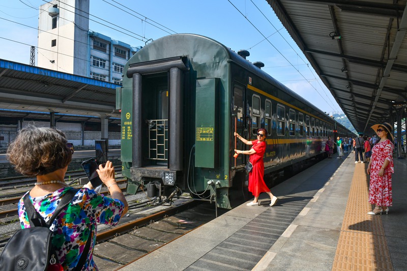 ˂ؑcվ;GƤ܇Ӱu z