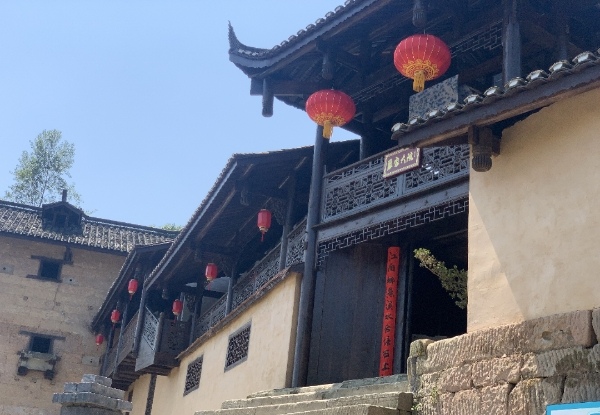 修繕后的覃家大院。石龍鎮供圖