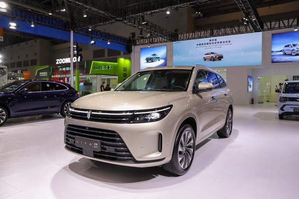 問界M7。小康集團供圖