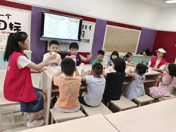 趣味課堂。黔江區委宣傳部供圖