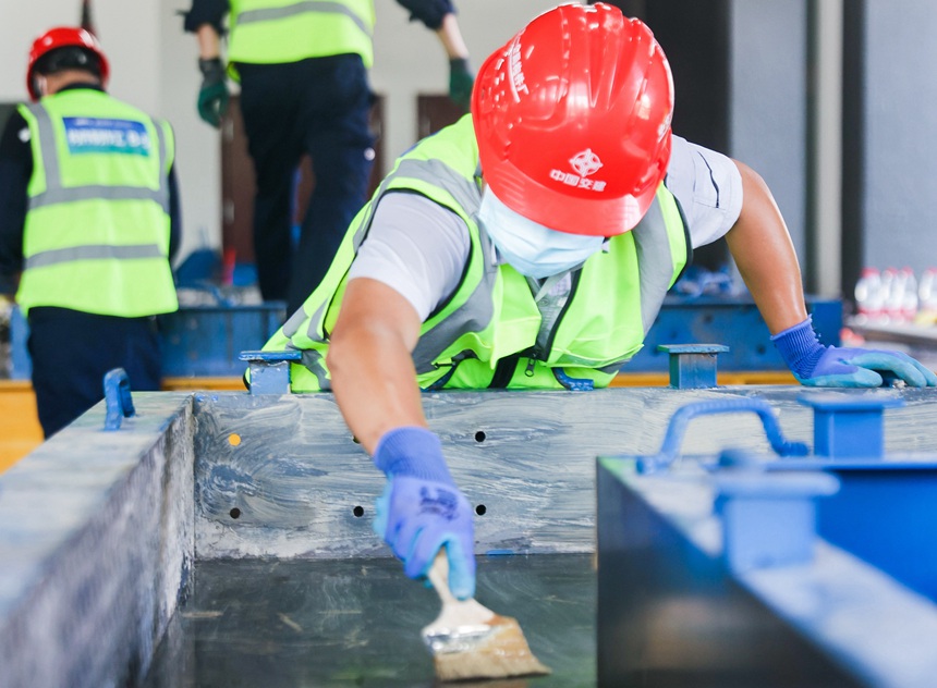 “川渝住建杯”裝配式建筑技能競賽現場。重慶市住房和城鄉建設委員會供圖