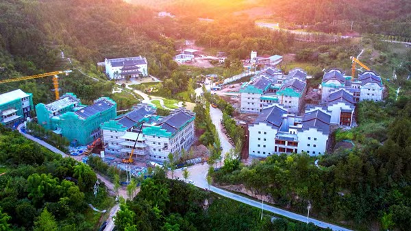 數智森林小鎮大數據中心機房。段斯斯攝