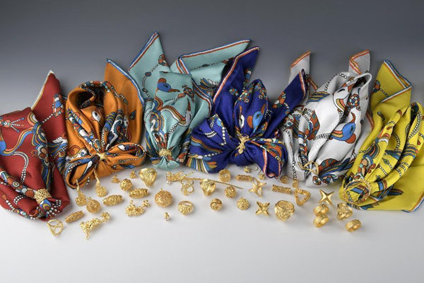 大足石刻寶華瓔珞文創作品。大足石刻文創園供圖