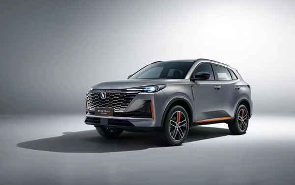 第二代CS55PLUS風暴灰限量版。長安汽車供圖