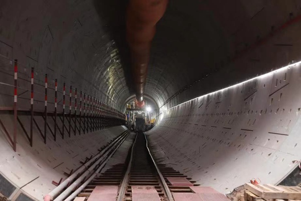 繡湖路站至寶圣湖站盾構區間隧道。交通開投鐵路集團供圖