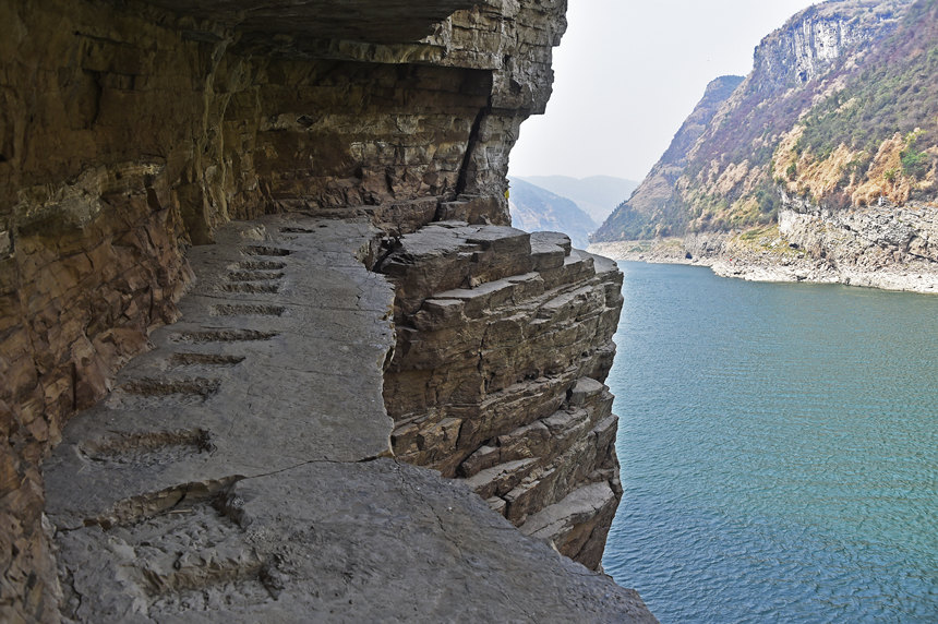 烏江兩岸懸崖峭壁。黃河攝