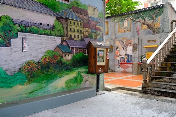 龍門路片區老舊小區墻繪。重慶市住房城鄉建委供圖