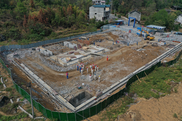 施工現場。萬雪蓮攝