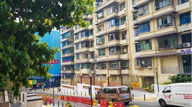 民主村片區國美支路改造后新面貌。九龍城市更新公司供圖