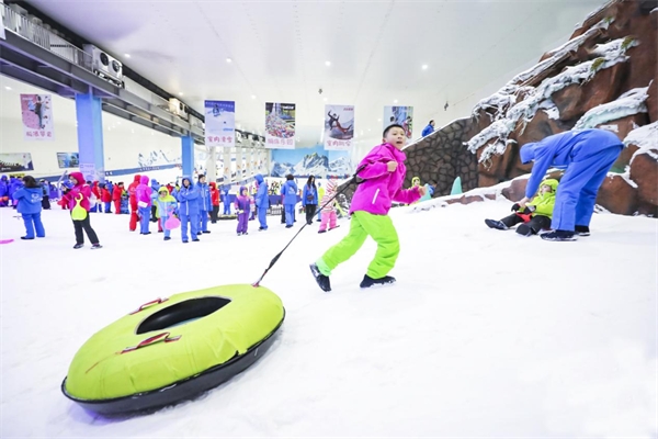 際華園滑雪場。兩江新區黨工委宣傳部供圖