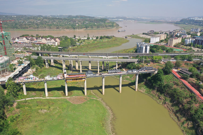 梨香溪與長江交匯處景觀。楊孝永攝