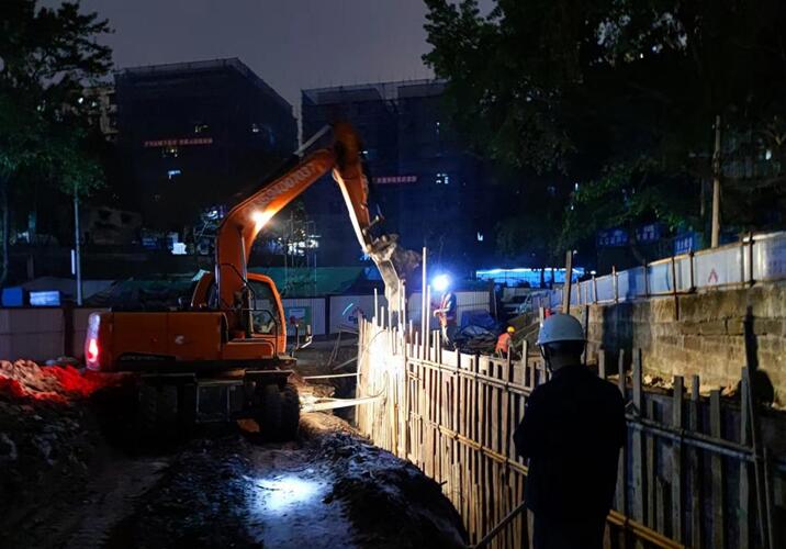 民主村片區城市更新項目建設現場。九龍城市更新公司供圖