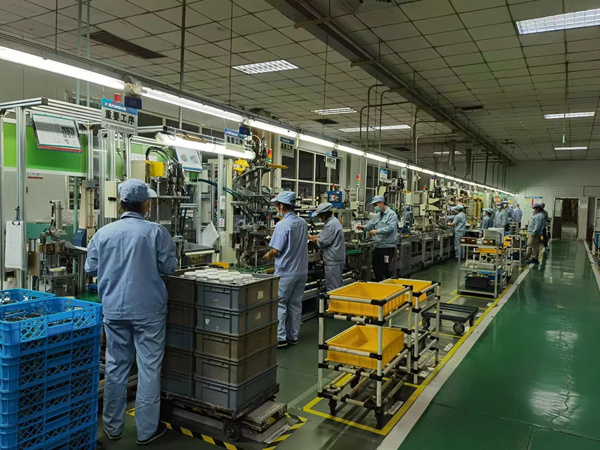 九龍坡重慶建設車用空調器有限公司順利復產。九龍坡區經信委供圖