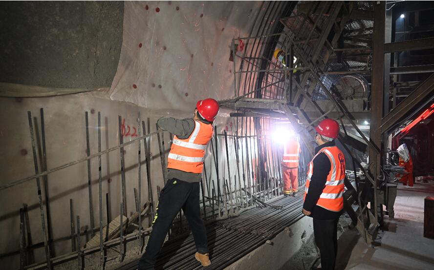 建設現場。重慶城投建設公司供圖