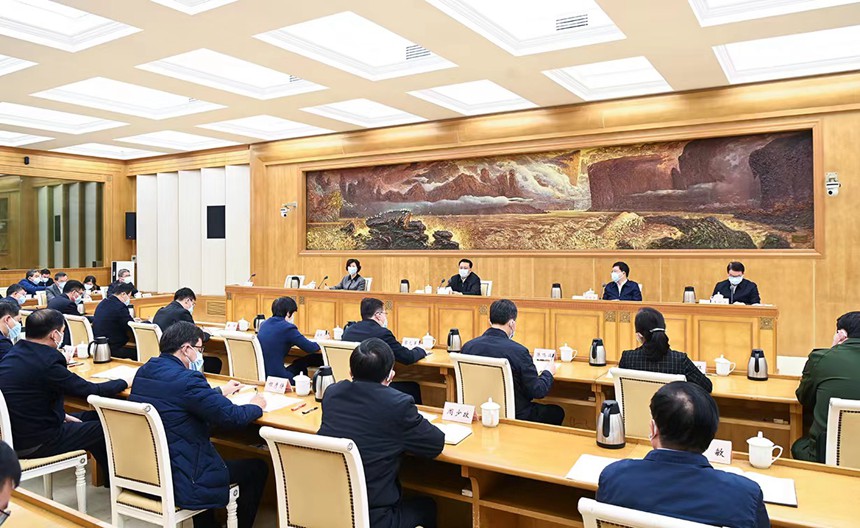 12月13日下午，全市新冠肺炎疫情防控工作電視電話會議召開，市委書記袁家軍出席會議并講話。記者 蘇思 攝/視覺重慶