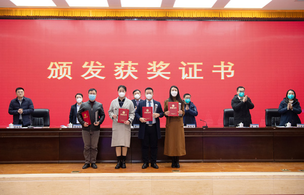 特等獎獲獎教師。重慶工程職院供圖