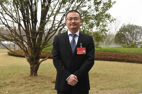 侯龍代表。受訪者供圖