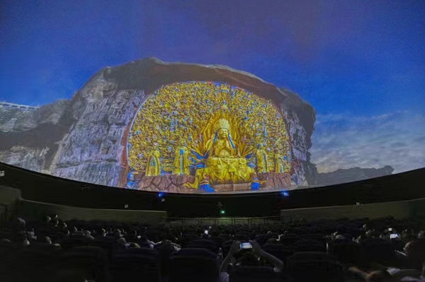 8K球幕電影《大足石刻》。 羅國家攝