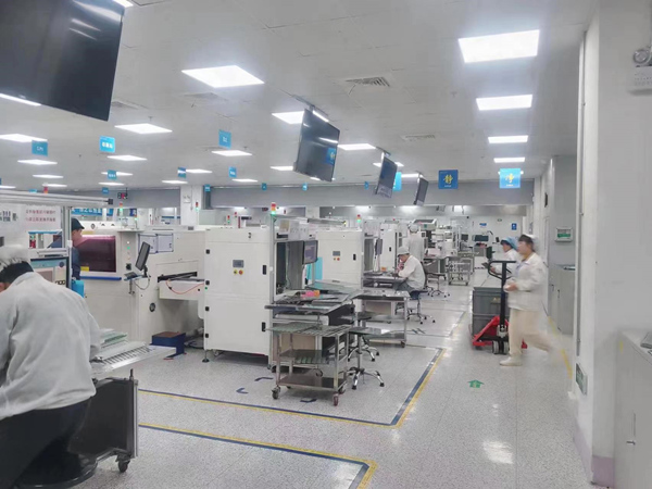 峻凌電子生產車間忙碌的景象。企業供圖