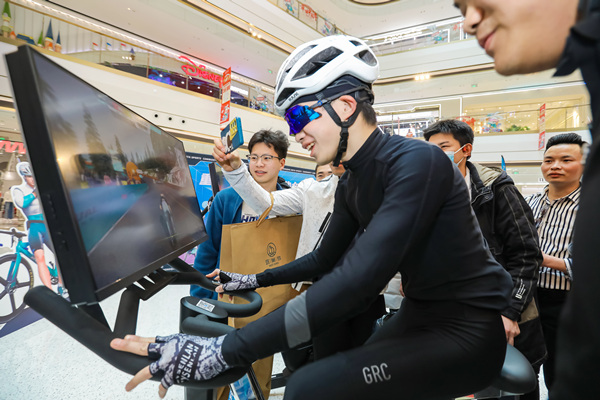 市民現場體驗。渝北區大數據發展局供圖