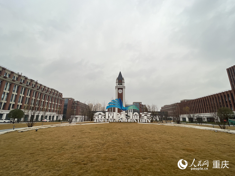 金鳳實驗室。人民網 胡虹攝