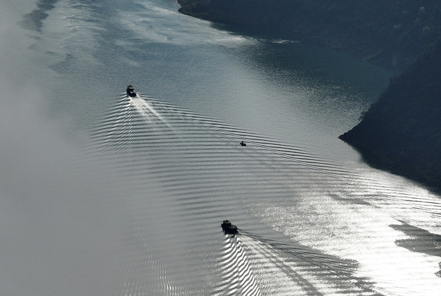 雨過天晴后的巫峽景色。譚瑜州攝