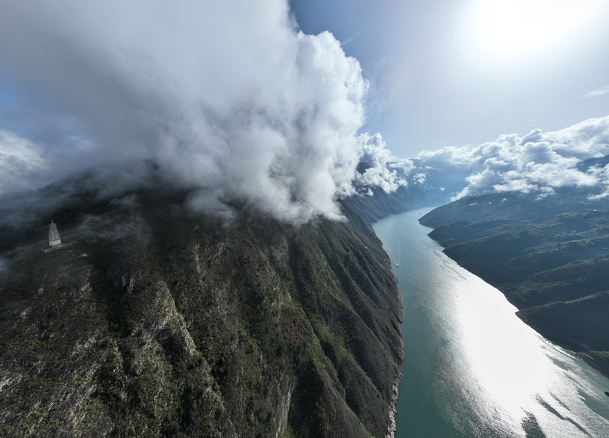 雨過天晴后的巫峽景色。譚瑜州攝