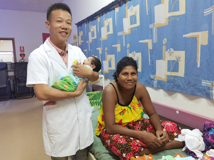 ▲患兒好轉后轉到母嬰同室。受訪者供圖