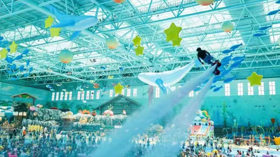 重慶融創水世界現場。重慶融創文旅城供圖