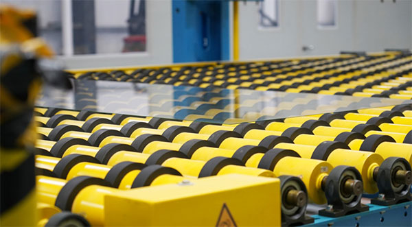 特種玻璃生產流程。受訪者供圖