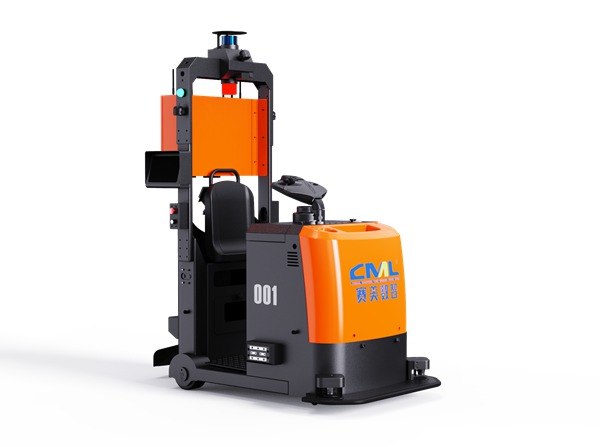 “賽?！睙o人駕駛牽引車。長安民生物流供圖