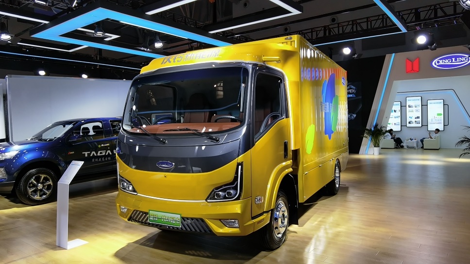 慶鈴EVM600純電動輕卡。慶鈴汽車供圖