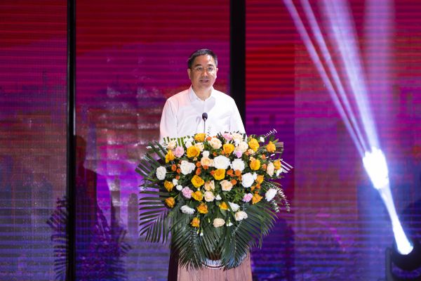 重慶市委教育工委書記、市教委主任、市語委副主任劉宴兵講話。重慶市教育委員會供圖