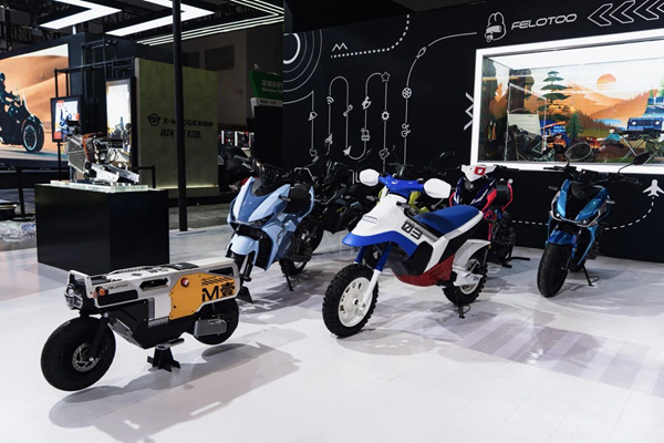 在摩博會展示的電摩。