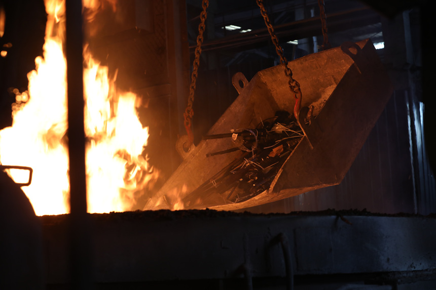 重慶警方集中銷毀非法槍支現場。重慶市公安局供圖