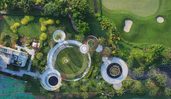 信達印南山疊墅樣板示范區。信達印南山供圖