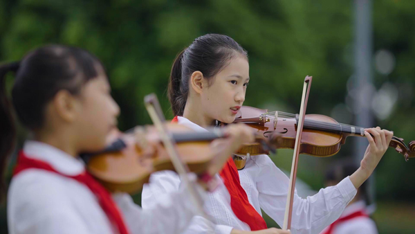 暖場演奏。袁杰攝