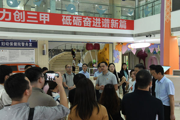 開設一站式服務窗口。璧山區婦幼保健院供圖