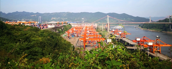 重慶果園港集裝箱碼頭。受訪人供圖