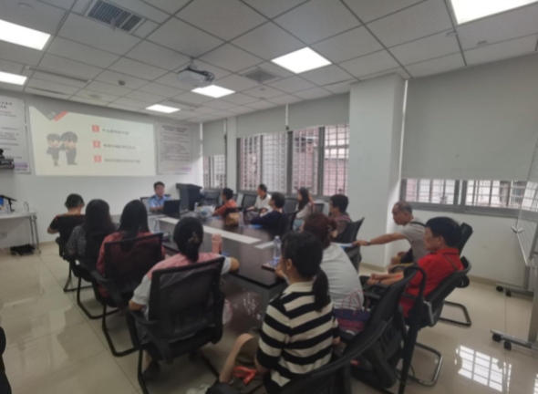 開展反詐專題宣傳活動。光大銀行重慶分行供圖