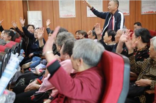 社區居民在講堂互動。重慶市反詐騙中心供圖