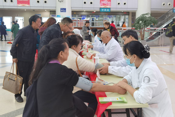 活動現場。重慶大學附屬江津醫院供圖