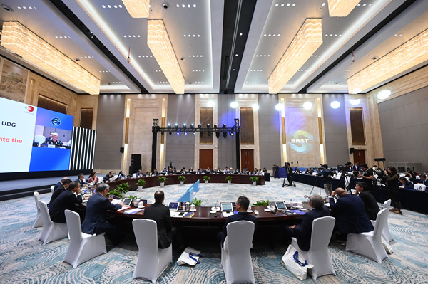 第一場圓桌對話。鄒樂攝