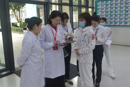 評審現場。重慶市紅十字會醫院（江北區人民醫院）供圖