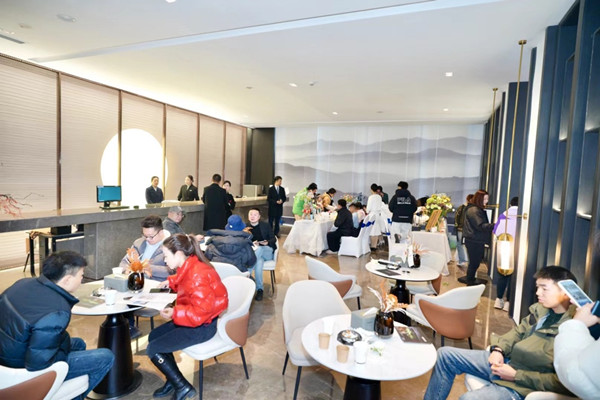 活動現場圖。頂峰集團供圖