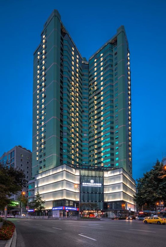 重慶華美整形外科醫院外樓。重慶華美整形外科醫院供圖