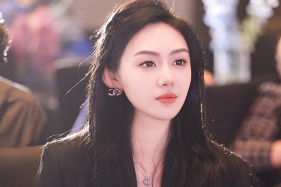 辜婷婷在活動現場。重慶諾美欣悅醫療美容診所供圖